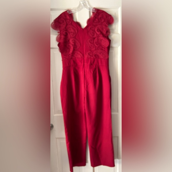 Modely Contrast Lace Scallop Trim Jumpsuit NWT - Picture 5 of 7